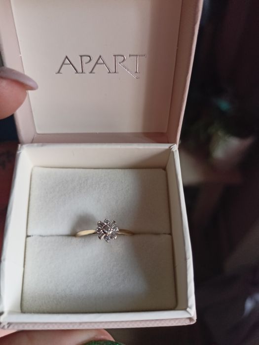 Pierścionek złoty APART