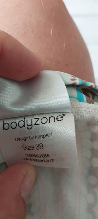Majtki dół od stroju bikini M bodyzone