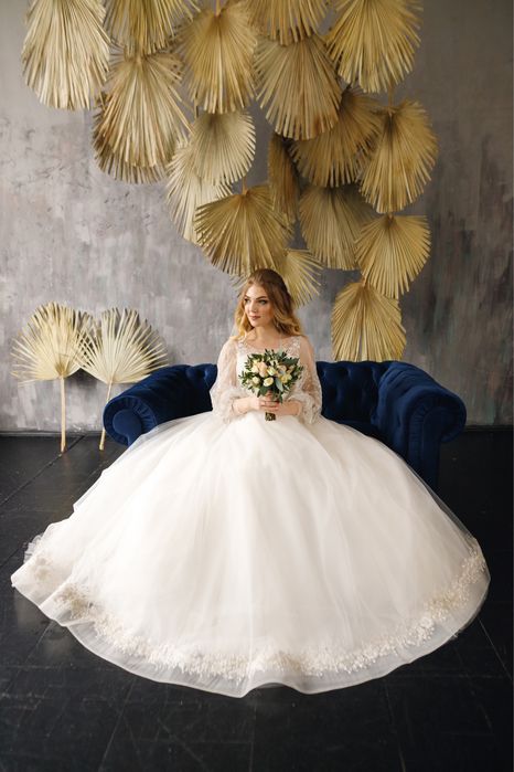 Весільна сукня