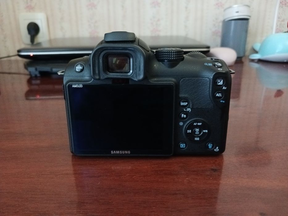 Фотоапарат Samsung NX-11