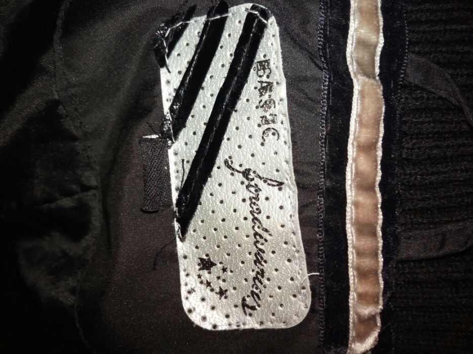 Casaco Preto tipo kispo