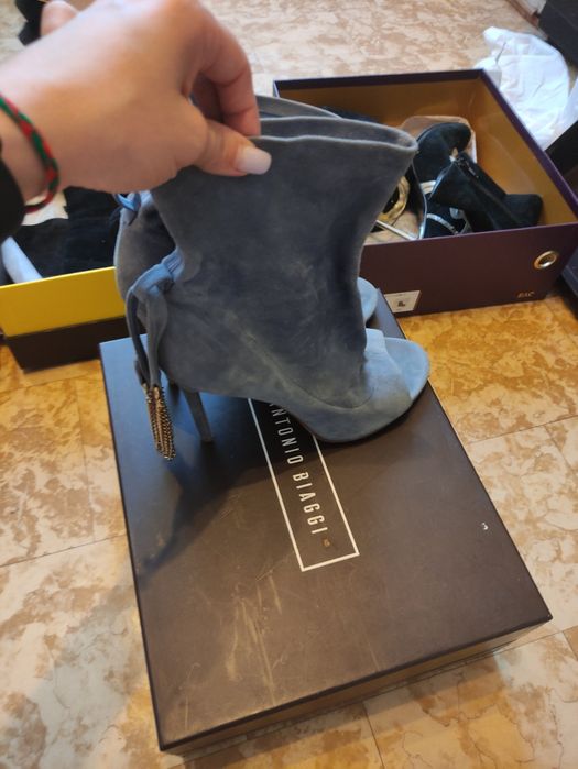 Продам обувь  лотом 39 размер