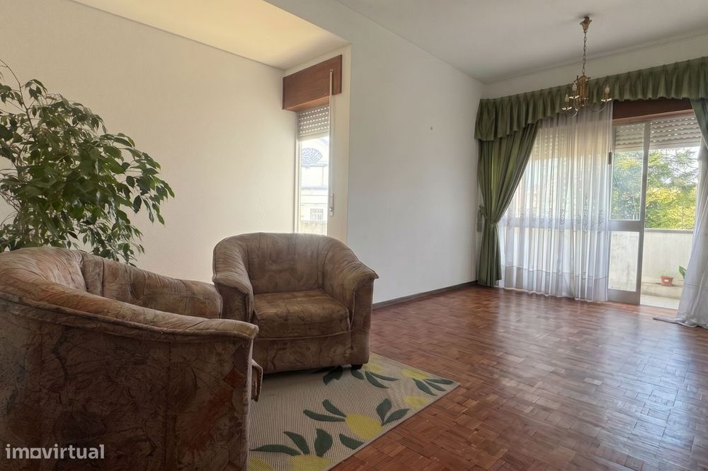 Apartamento T3 no centro de Anadia