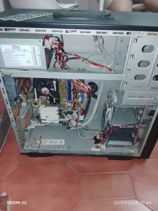 Caixa PC Thermaltake Vintage c/ Janela Acrílico + Componentes (Retro)