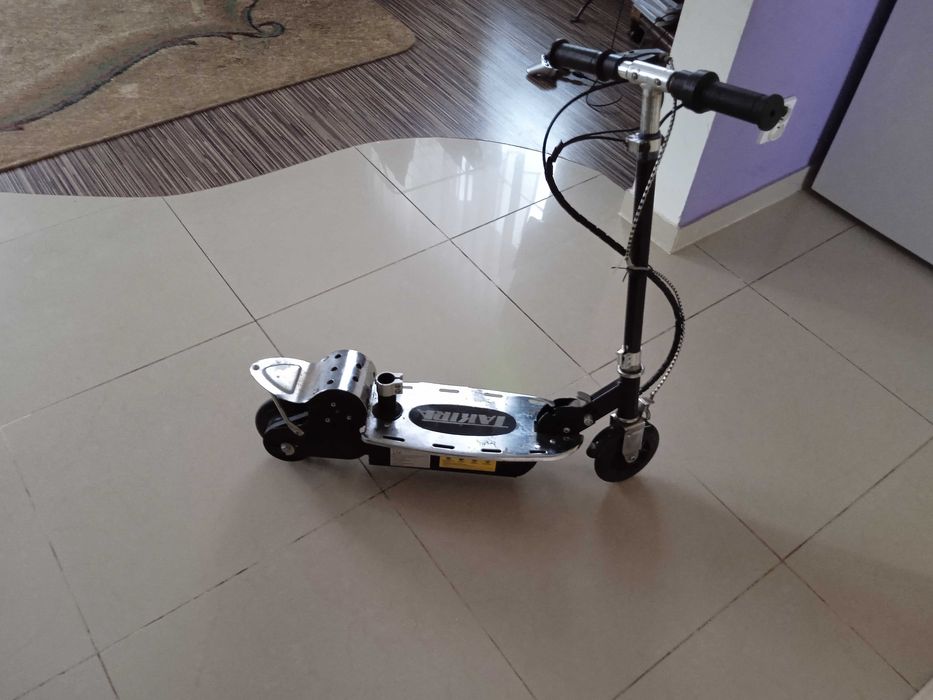 Hulajnoga elektryczna takira