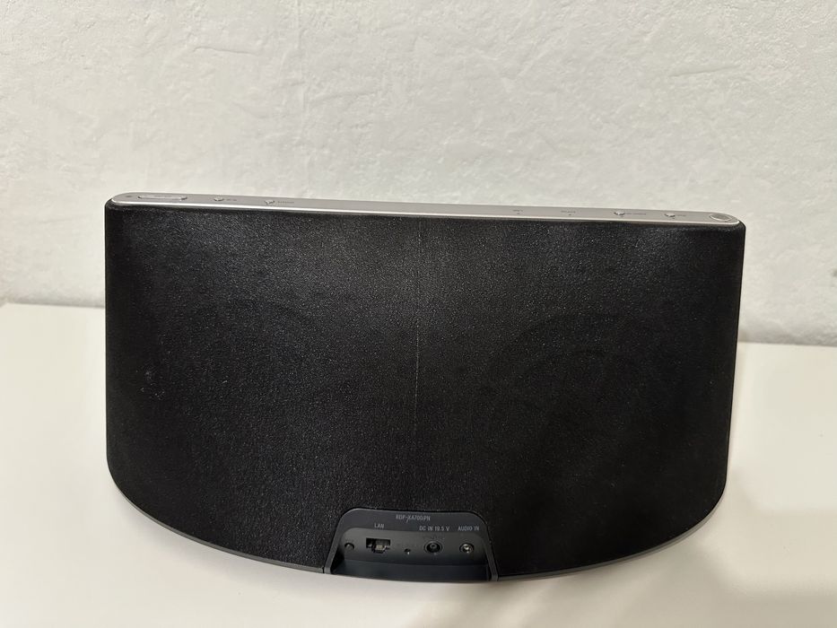 Колонка Sony RDP-XA700iPN Black Wireless