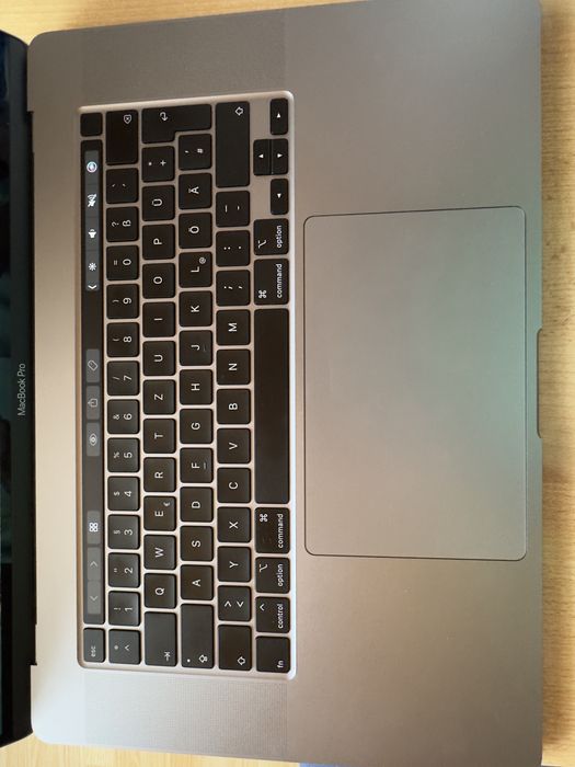 Macbook pro 16 2019 i7 32gb DDR4