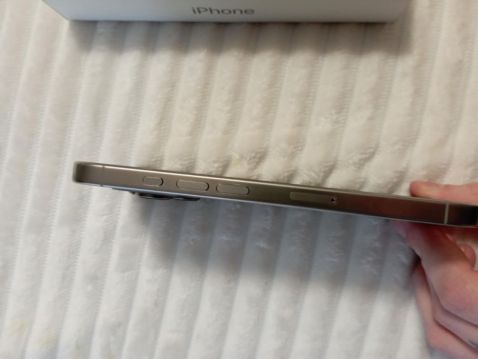 iPhone 16 Pro 128G tytan naturalny