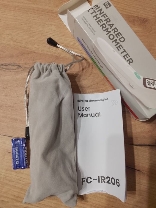 Termometr bezdotykowy elektroniczny nowy