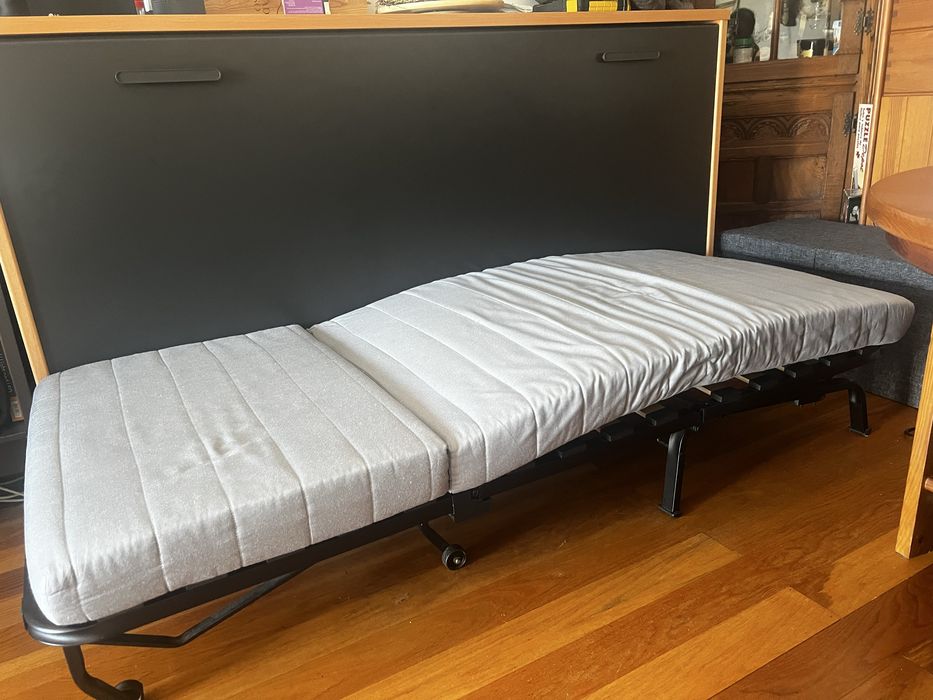 Poltrona-cama LYCKSELE com capa cinzenta