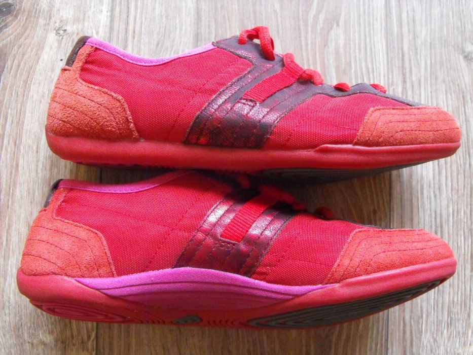 Buty DKNY 37/38 24cm jak Nowe czerwone stylowe oryginalne b. lekkie