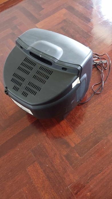 Tv Crown com antena e telecomando