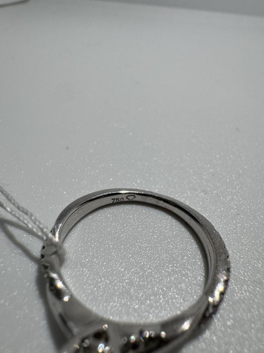 Золотое кольцо с бриллиантами 0,55ct