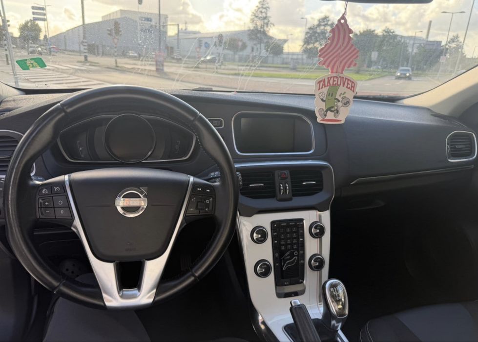 Volvo v40 1.6 d2