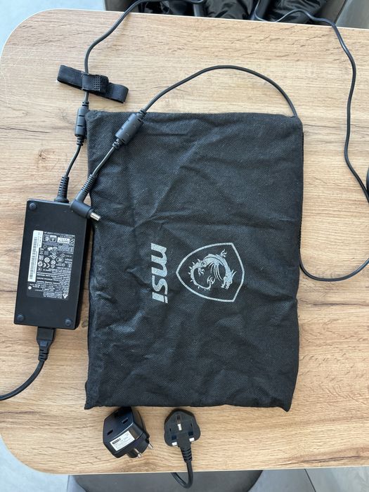 Ігровий ноутбук MSI GL65 Leopard