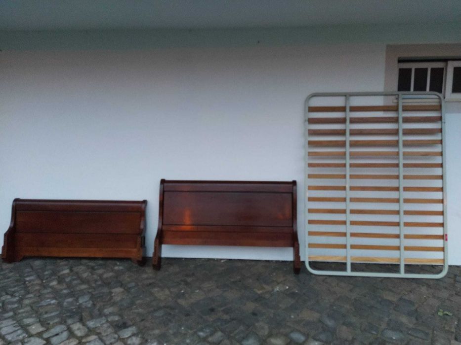 Mobília de quarto estilo Luís Filipe com colchão ortopédico incluído