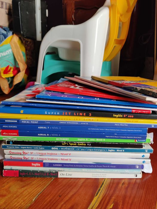 Dossier Professor e outros manuais escolares