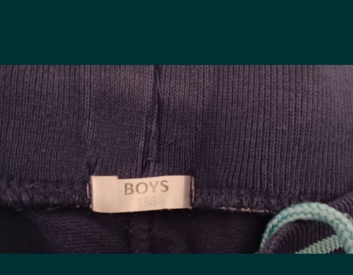 Spodnie dresowe chłopięce