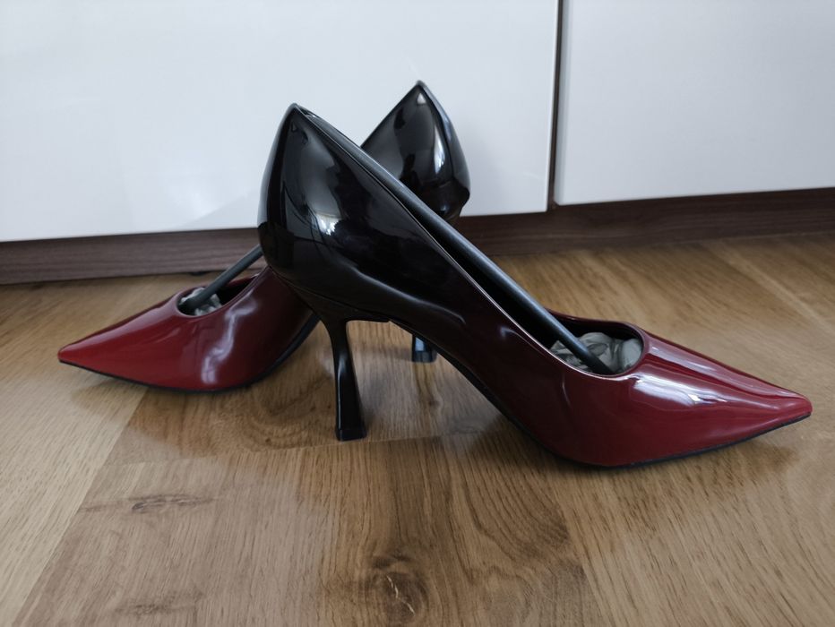 NOWE czarno czerwone szpilki 35-36