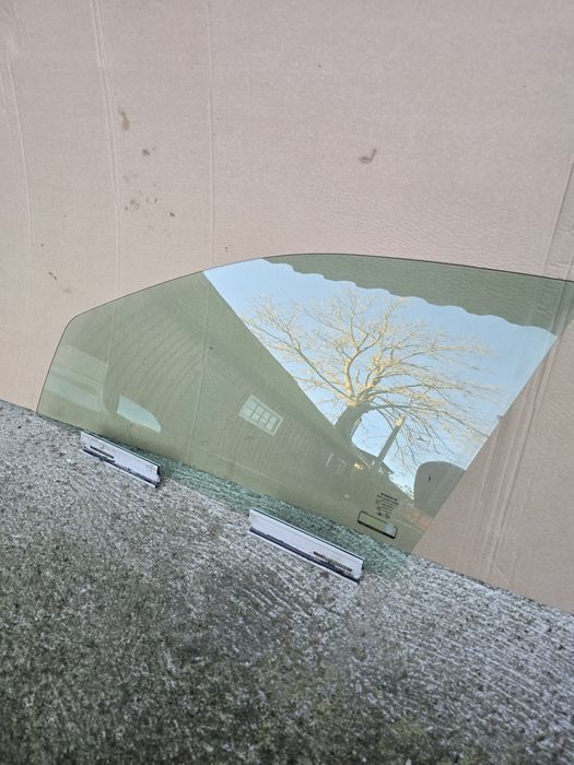 Szyba przednia lewa Volvo S80  98 -05  PODWÓJNA