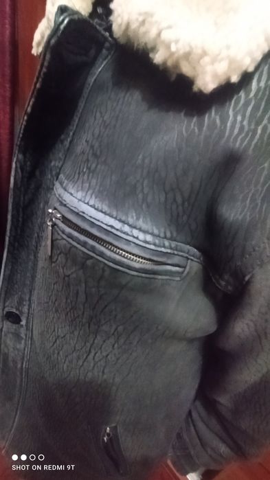 Продам куртку  мужскую 52-54размер из натуральной овчины б/у