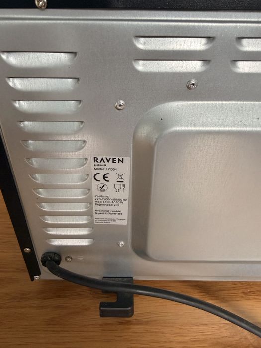 Mini piekarnik RAVEN EPI004X 20 l czarny