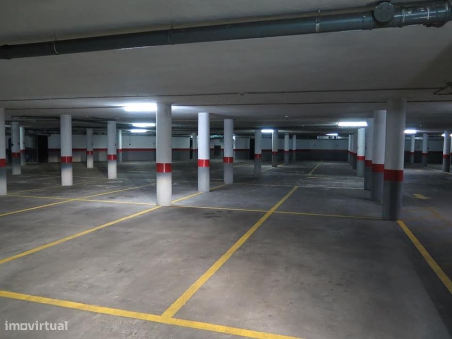 Lugar de Garagem - Centro da Trofa - Estacionamento