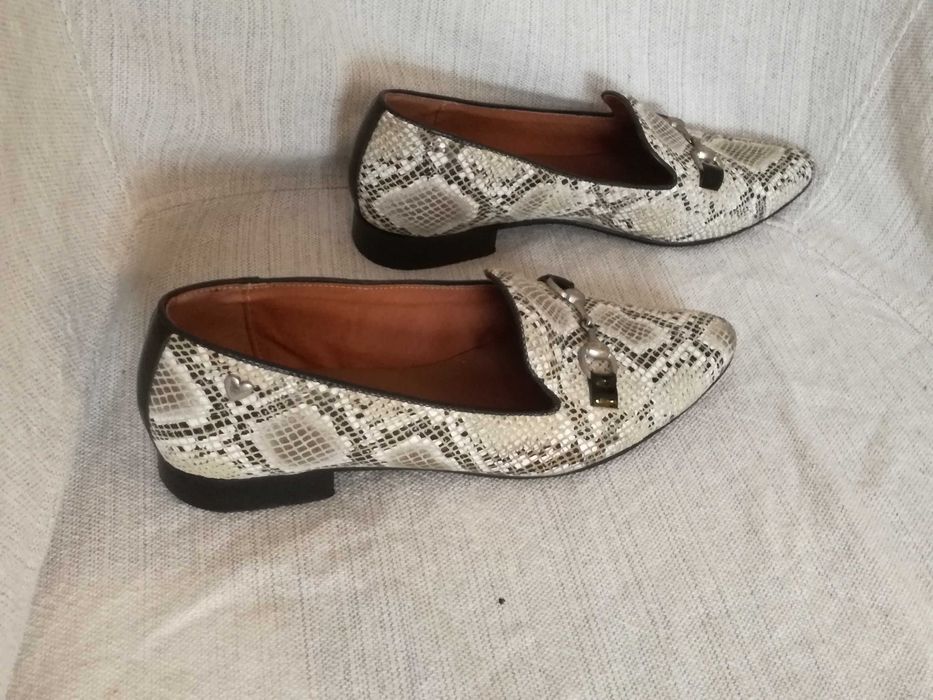 Sabrinas mocassins sapatos rasos pele de cobra Milano