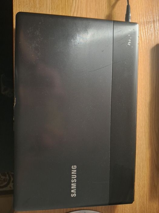 Laptop Samsung NP300E5C-S02PL i5-3210M/GT620M/6GB/750GB