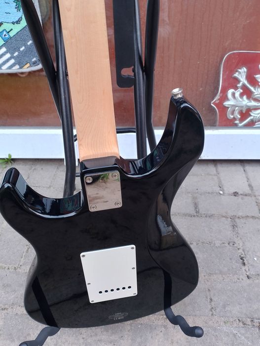 Gitara elektryczna Yamaha