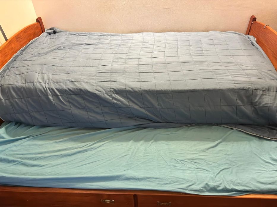 Vendo cama  soltero com cama suplentementar