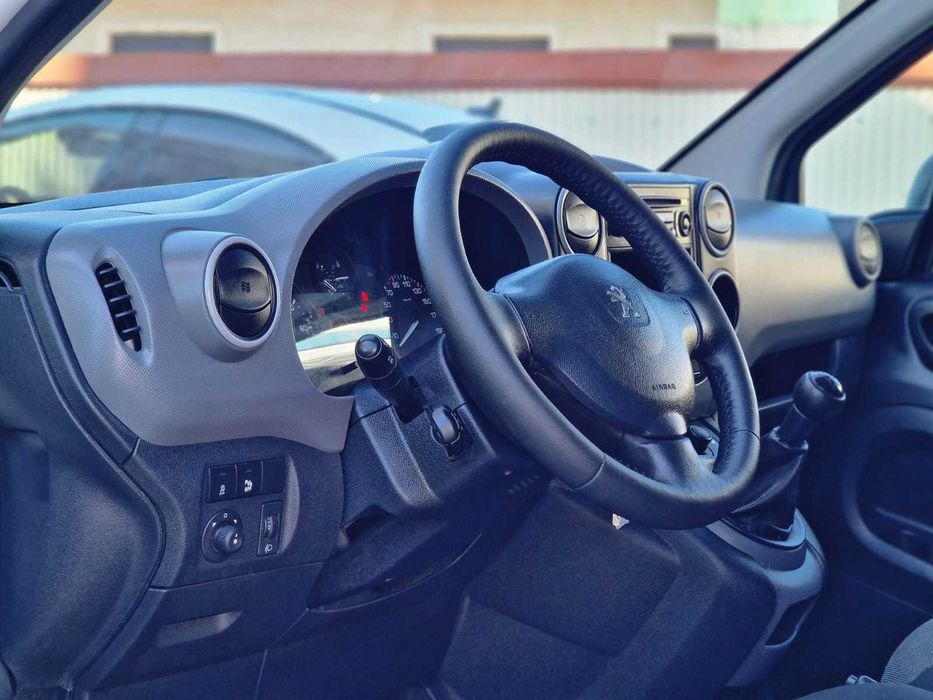 PEUGEOT PARTNER LONGA L2 1.6HDI 100CV "3 LUGARES"