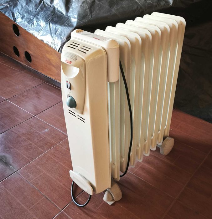 Aquecedor óleo em estado razoável, marca ufesa