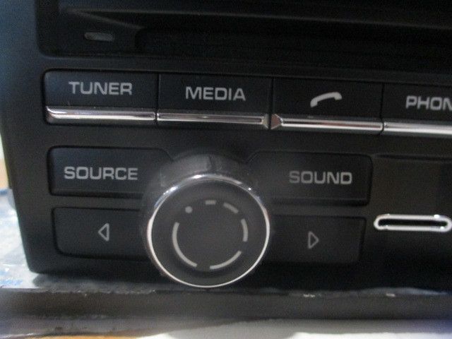 Rádio / auto-rádio PORSCHE Panamera (970)