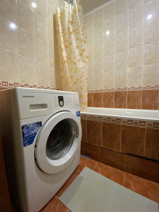 Продам 2 х квартиру  бульвар Строителей