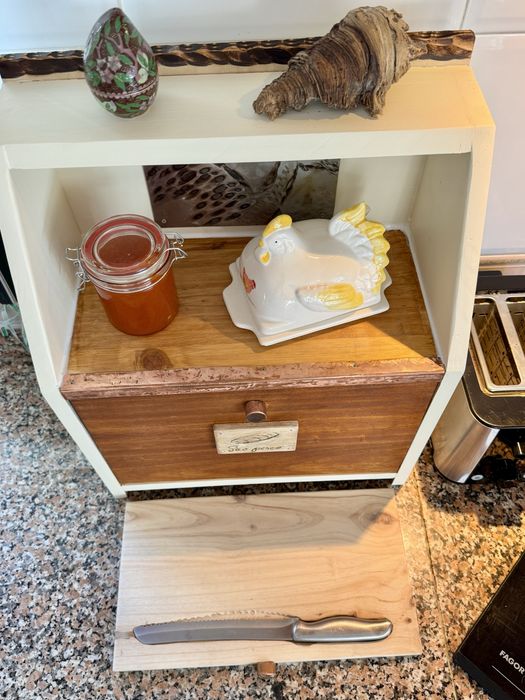 Armário para pão