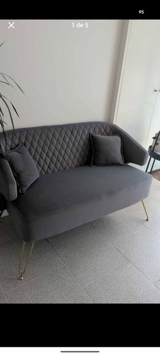 Sofá 2 lugares + mesa