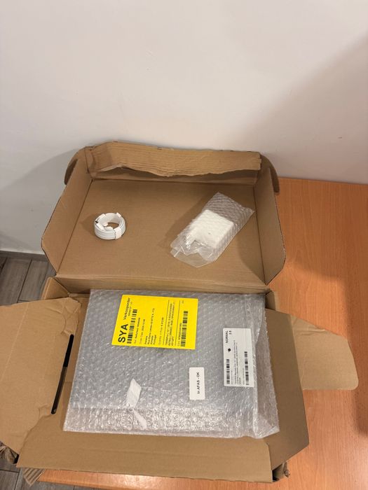 Apple MacBook Pro 2019
13.3" | Touch Bar