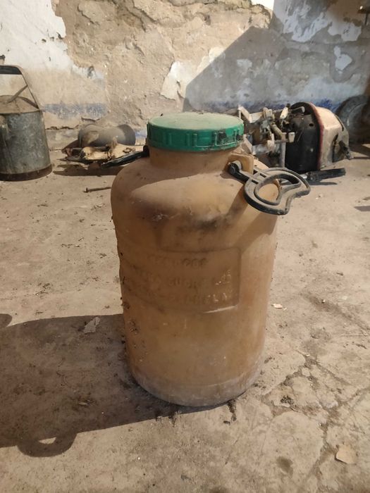 Bidon para combustível