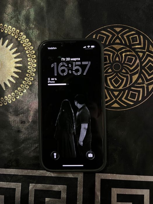 Срочно продам айфон 13 про