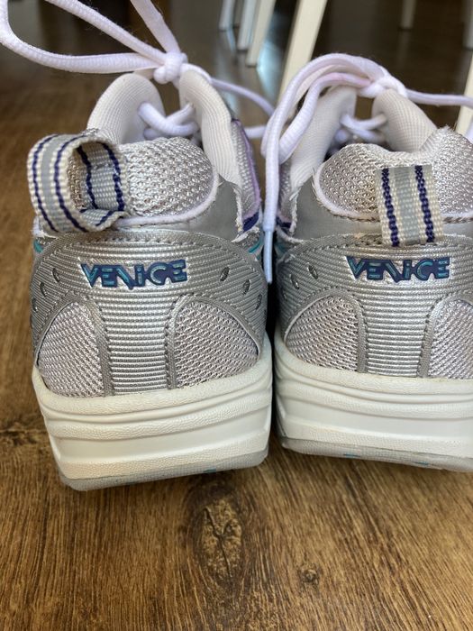 Włoskie buty sportowe venice rozm. 40