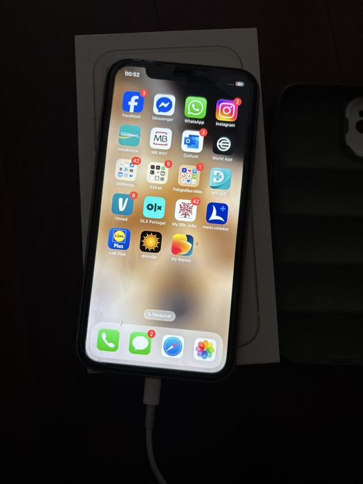 Iphone 11 branco como novo