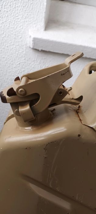 Jerrican militar vintage