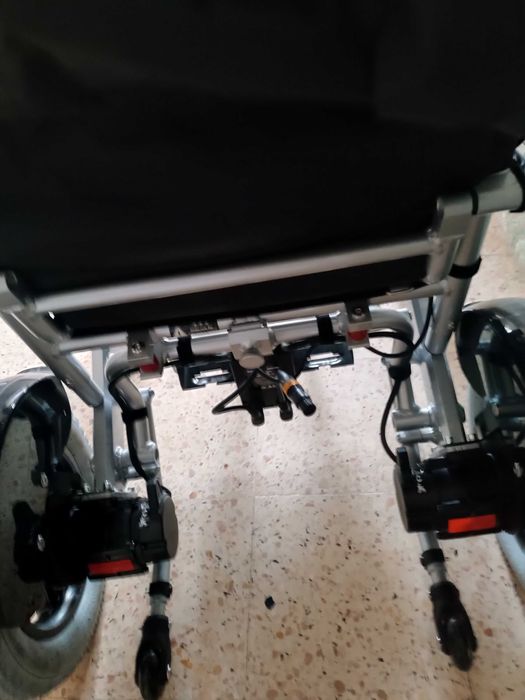 Cadeira de rodas elétrica dobrável de alumínio Troya Mobiclinic