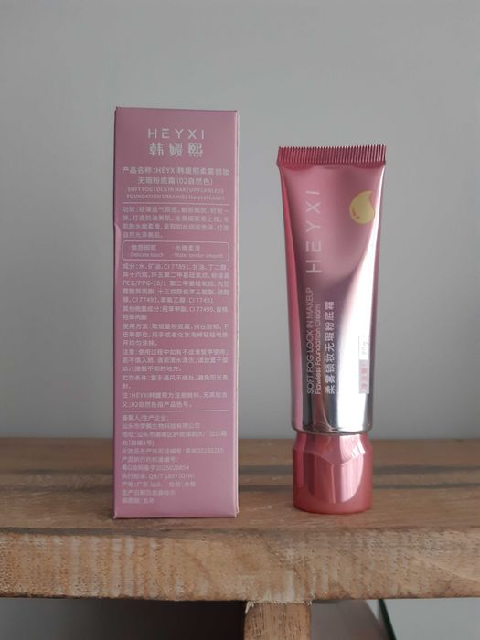 Lekki podkład w kremie BB HEYXI Soft Fog 02 Neutral