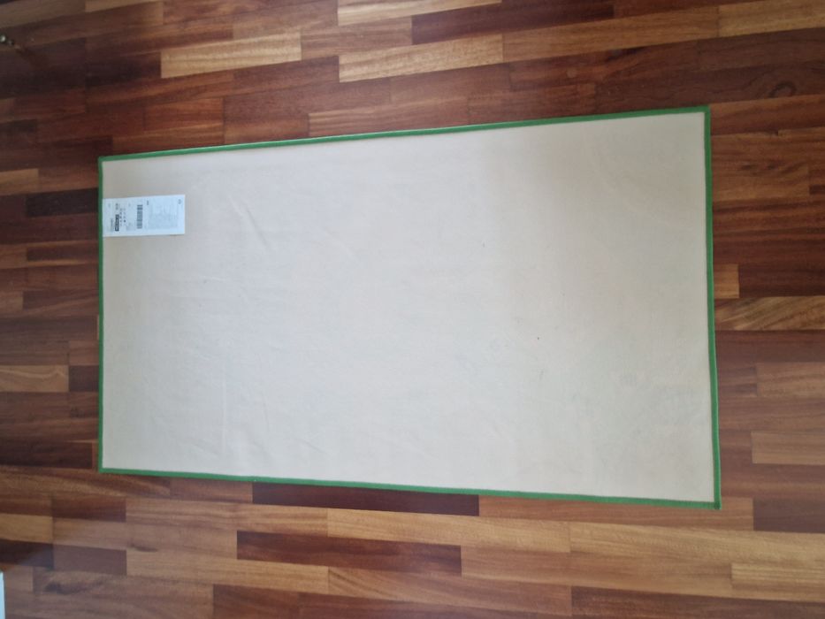 Tapete Ikea STORABO praticamente novo
Tapete, verde, 75x133 cm
9,99€