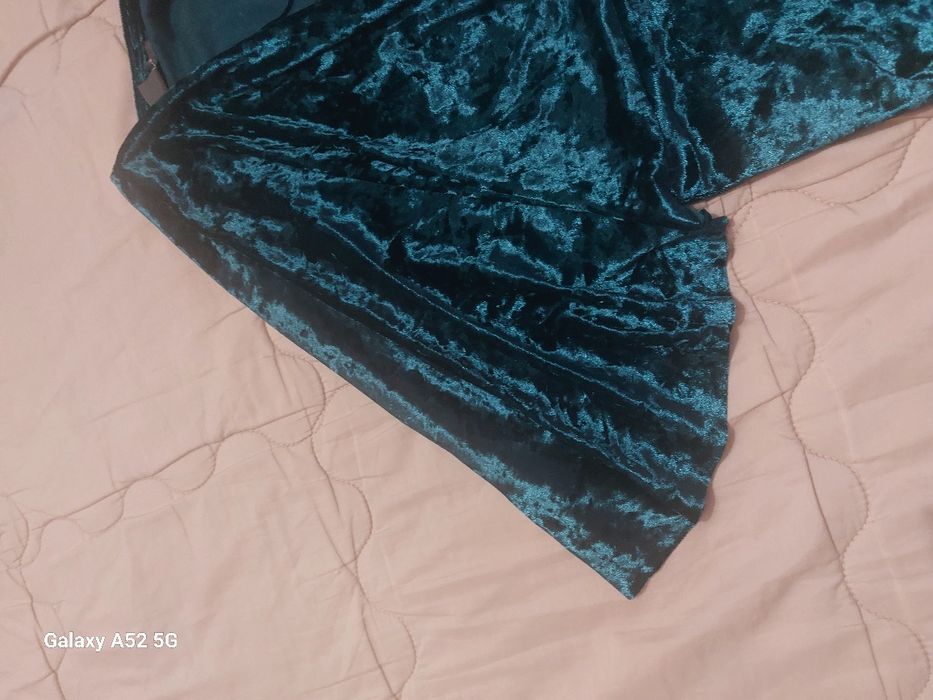 Vestido NOVO de veludo