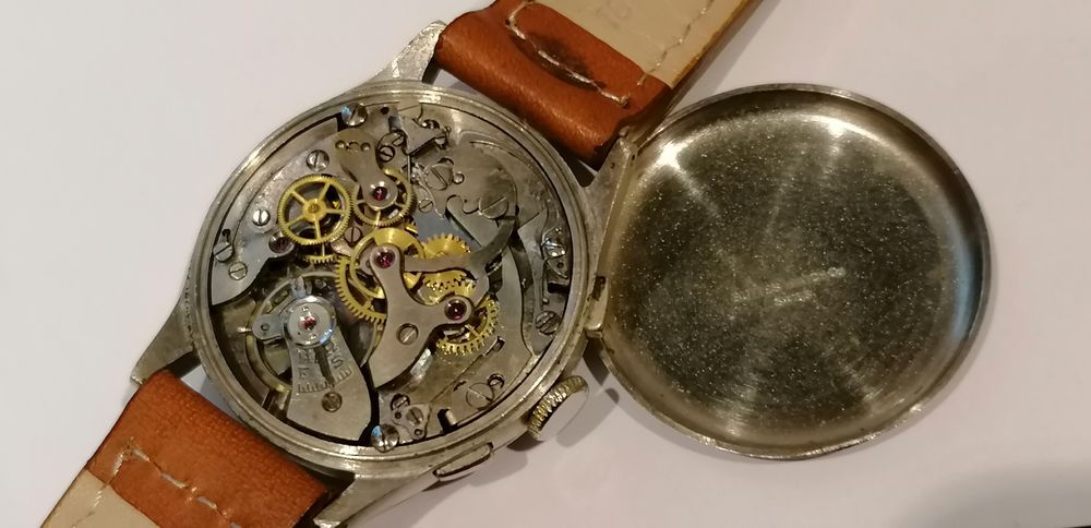 Relógio antigo cervine cronografo