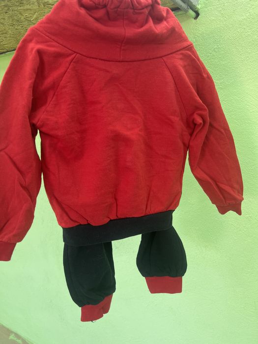 Спортивний костюм на дівчинку 2-3 роки