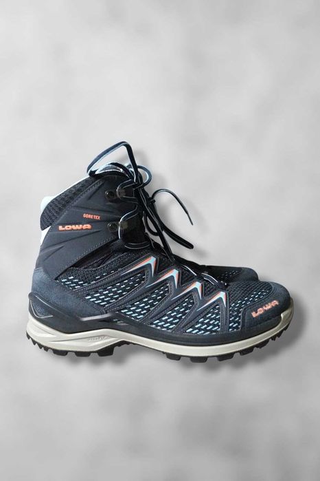 Lowa damskie buty trekkingowe r. 39,5